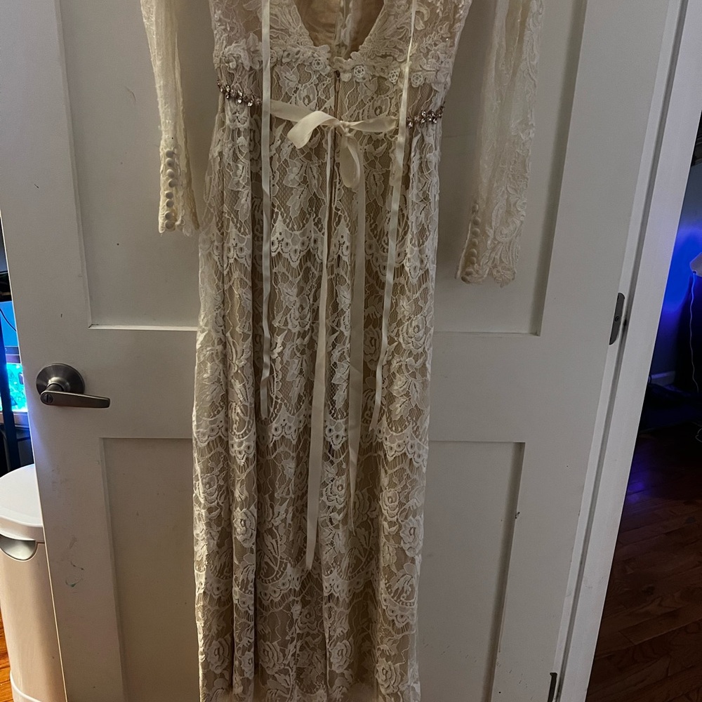 Elegant Lace Long Sleeve Dress